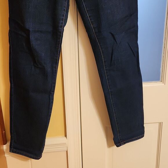 Old Navy Women's "Pop Icon Skinny" Dark Wash Jeans Size 10 - Picture 2 of 8